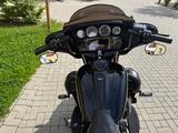 Harley-Davidson Street Glide Ultra - STREET GLIDE