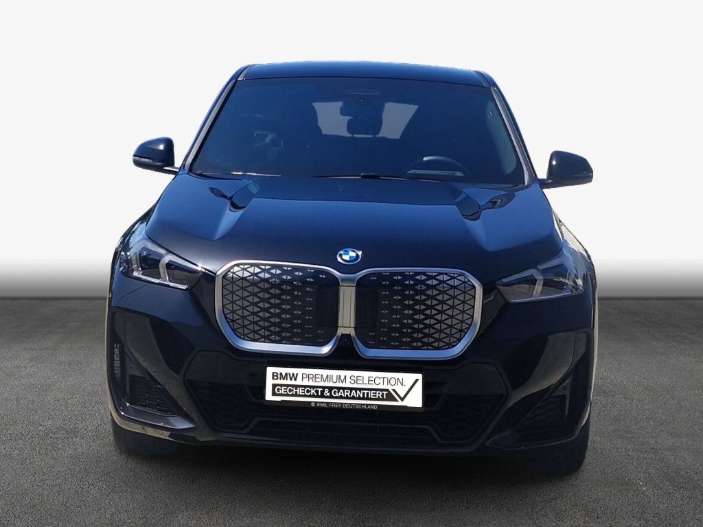 BMW iX1 - Bild 4