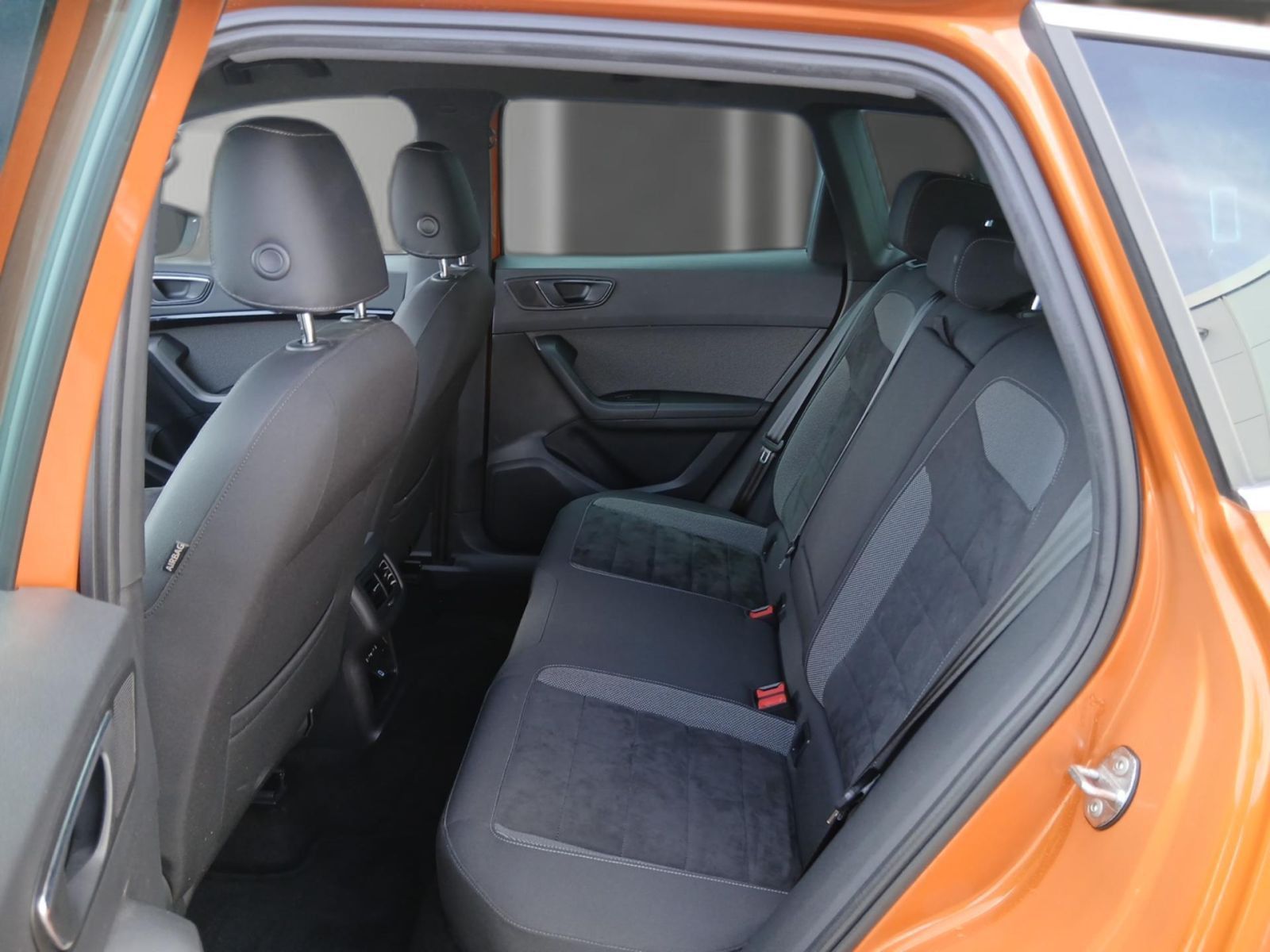 Seat Ateca 1.5 TSI Xcellence *BEATS*NAV*GRA*LED*SHZ* foto 11