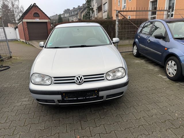 Volkswagen Golf TÜV+AU 01/2027