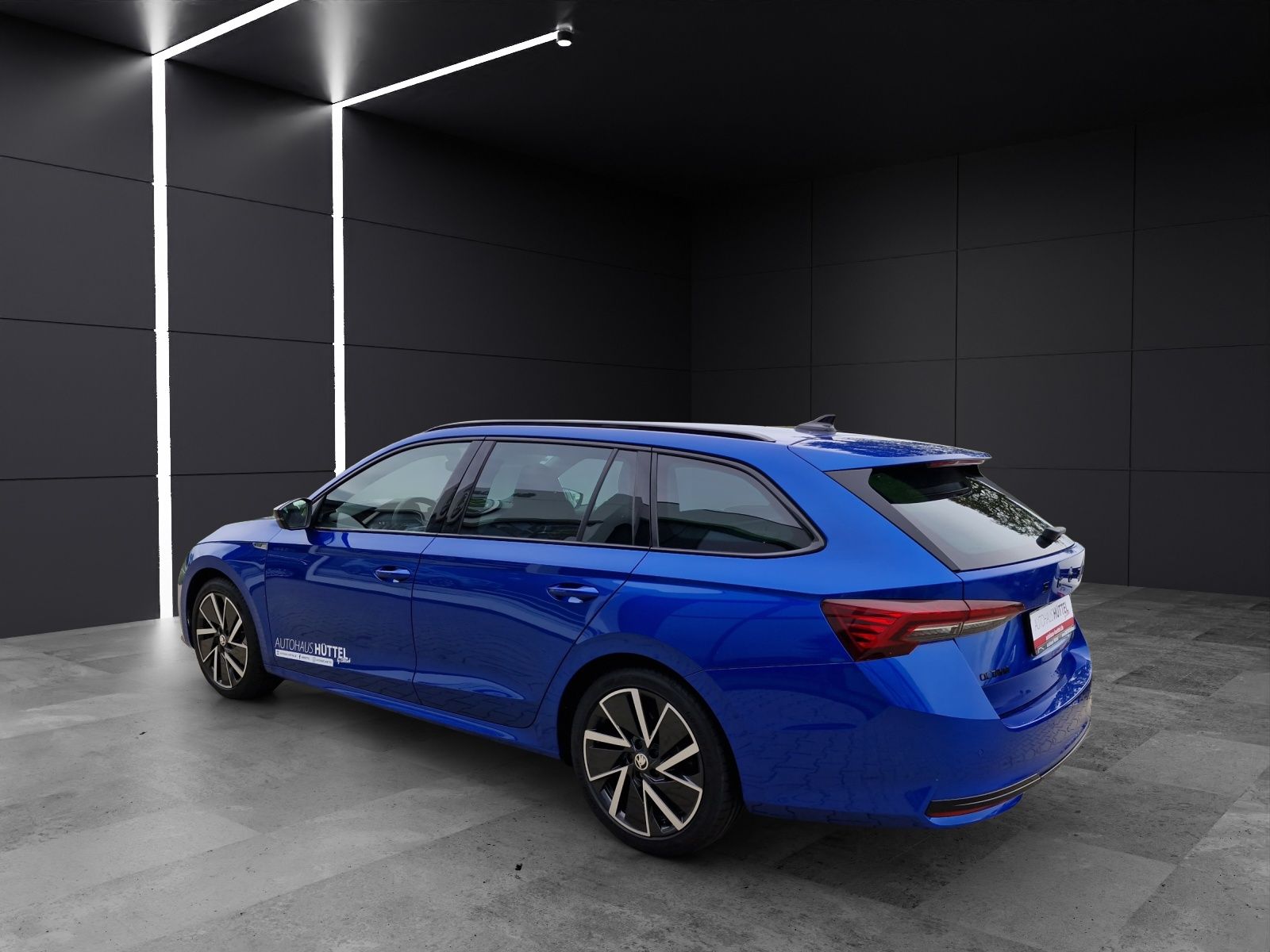 Fahrzeugabbildung SKODA Octavia Combi Sportline 1.5 TSI Matrix LED HUD R