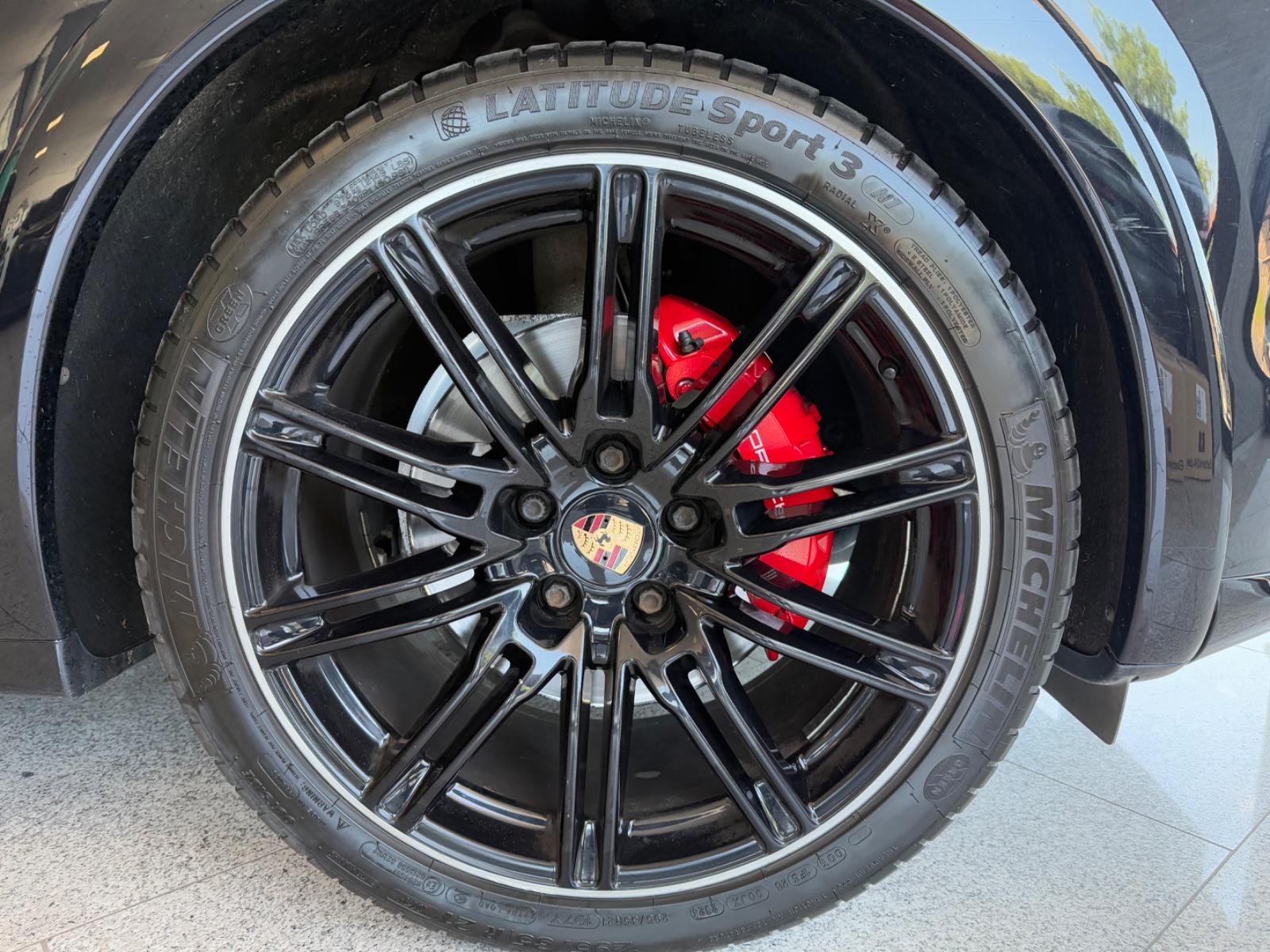 Porsche Cayenne GTS Navi Klimaauto AHK Alcantara