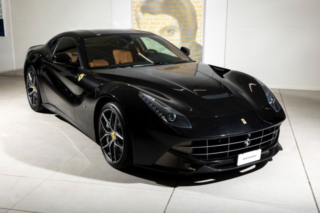 Ferrari F12 Berlinetta - Interior!!!