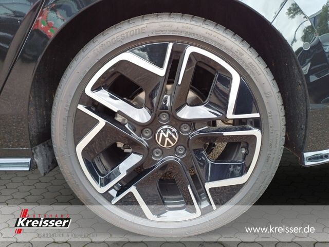 Golf 1.5 eTSI R-LINE DSG/IQ.LIGHT/ACC/NAVI/SHZ/K