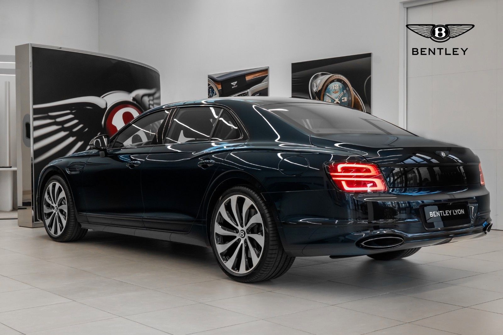 Bentley Flying Spur Hybrid 680 imagem 2