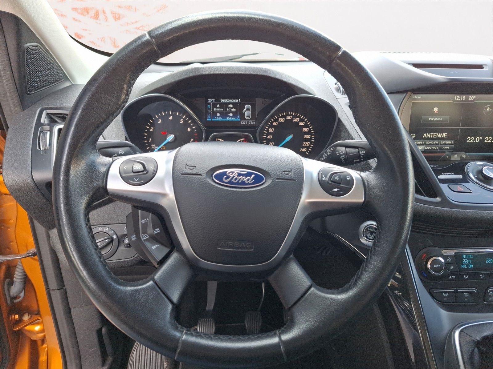Fahrzeugabbildung Ford Kuga Titanium