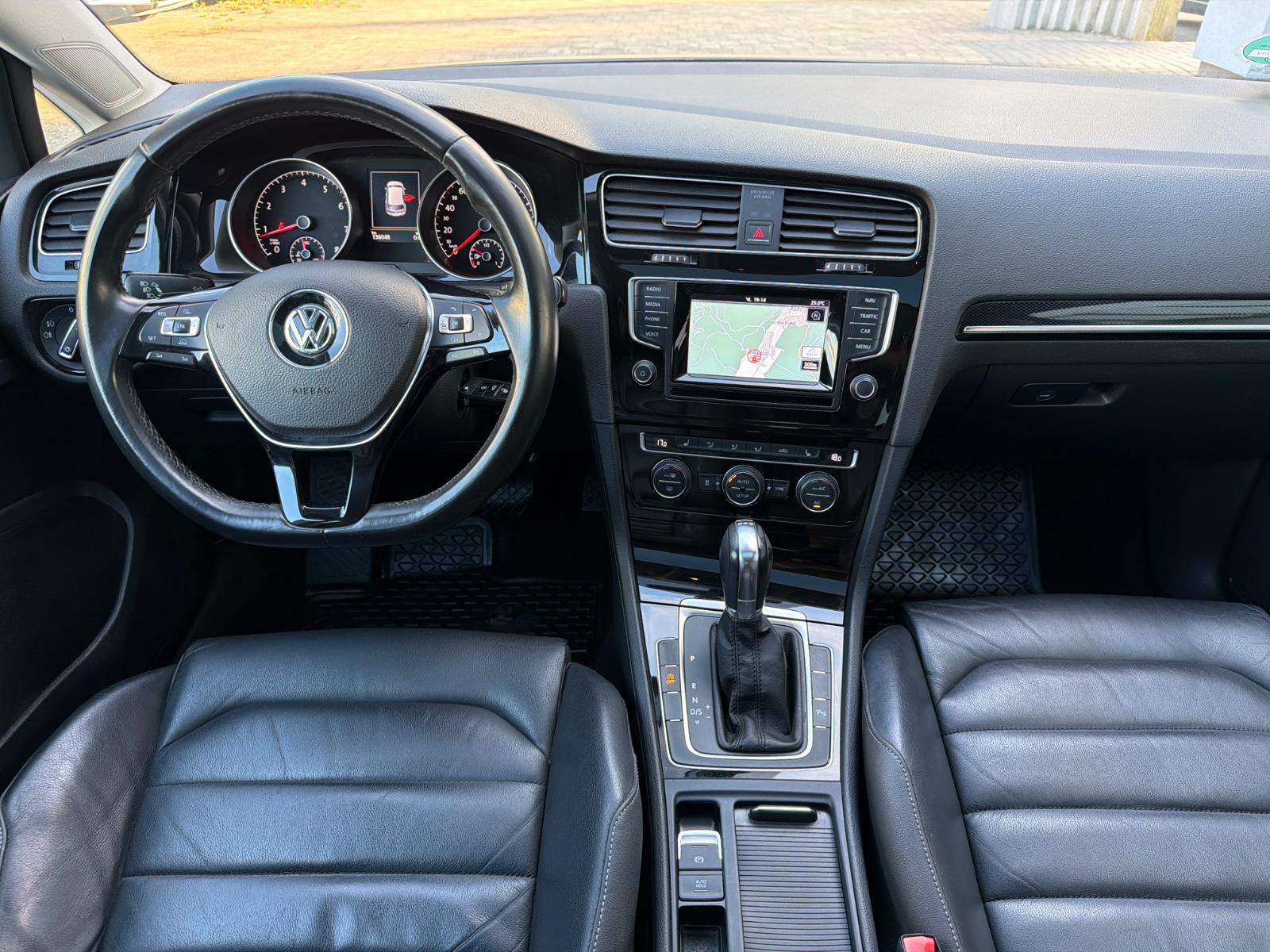 Volkswagen Golf VII 1.4 TSI Lim. Highline DSG*Pano*Standhz