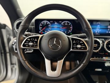 Mercedes CLA 200 Shooting Brake - 10