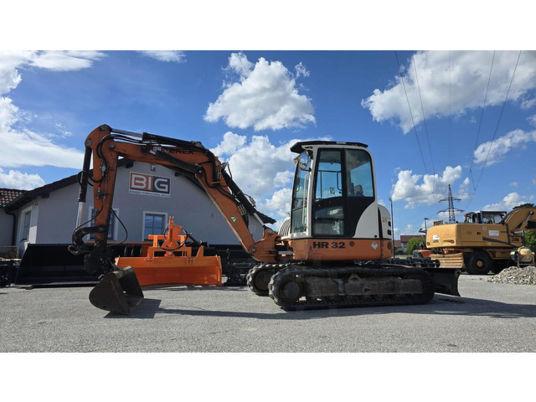 Andere 2005 Schaeff-Terex HR 32 Kettenbagger