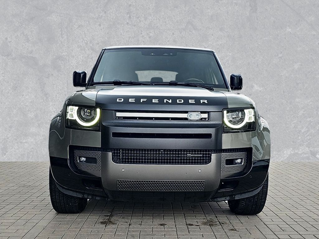 Land Rover Defender 110 D300 X-Dynamic SE