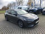 Ford Focus ST-Line X+LED+ACC+BLIS+PDC+NAV+DAB+AHK+HuD - Ford Focus: Kombi, mit Anhängerkupplung
