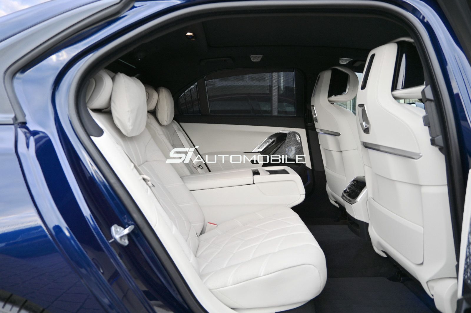 Fahrzeugabbildung BMW 750e xDr. M-Sport Pro °UVP 188.779€°B&W Diamond°