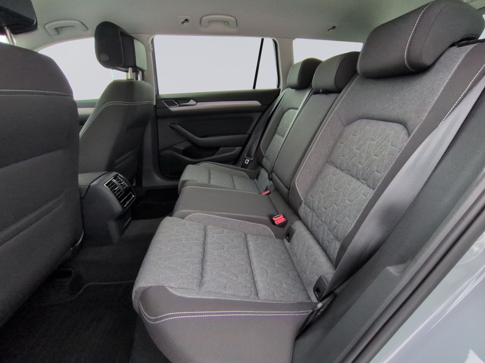 Passat Variant 2.0 TDI DSG Business LED+NAVI+