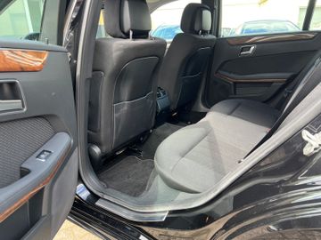 Mercedes E 200 - 11