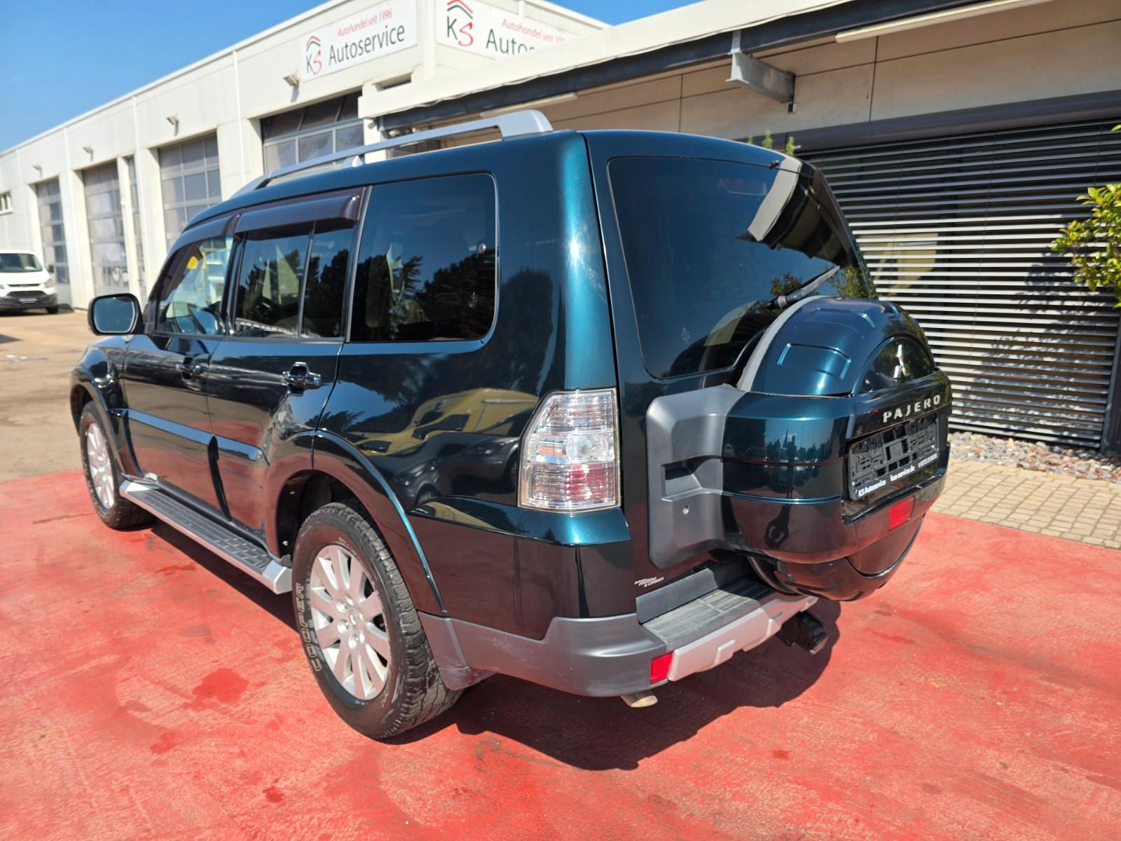MITSUBISHI PAJERO 3.2 DI-D 170CH INSTYLE 7 PLACES
