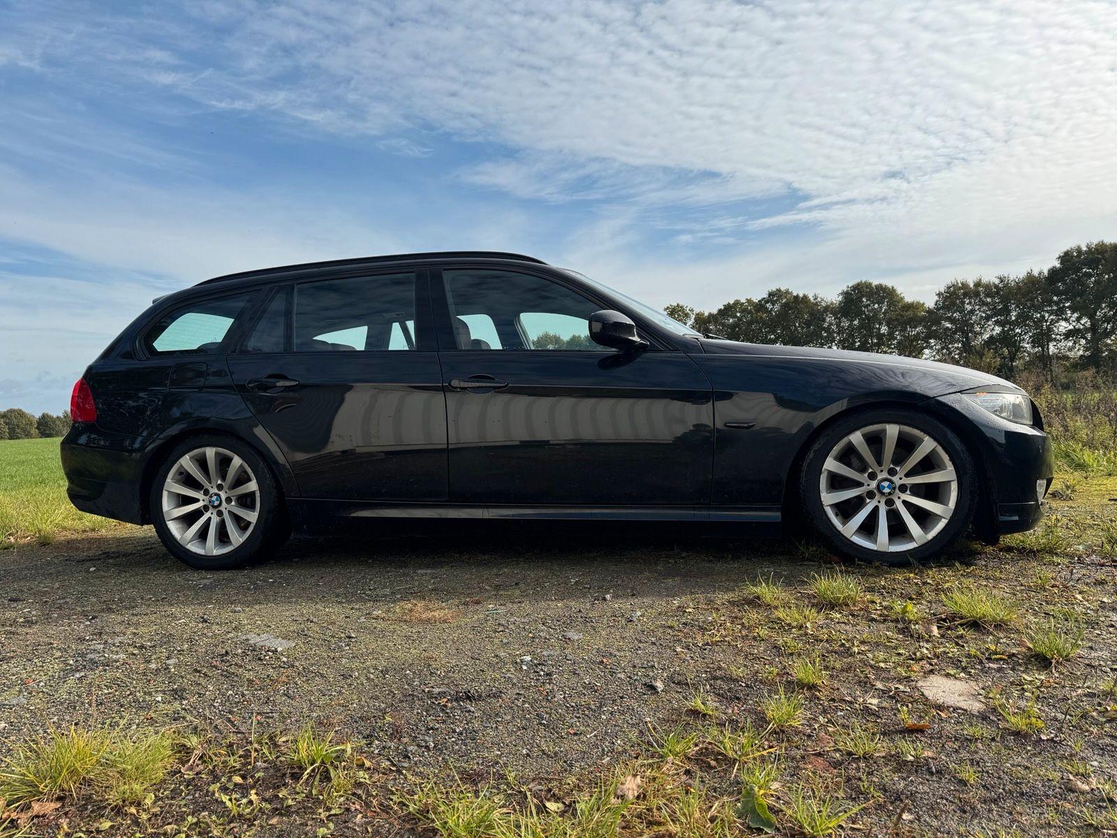 BMW 325 2011 — engine 218 HP (160kW)