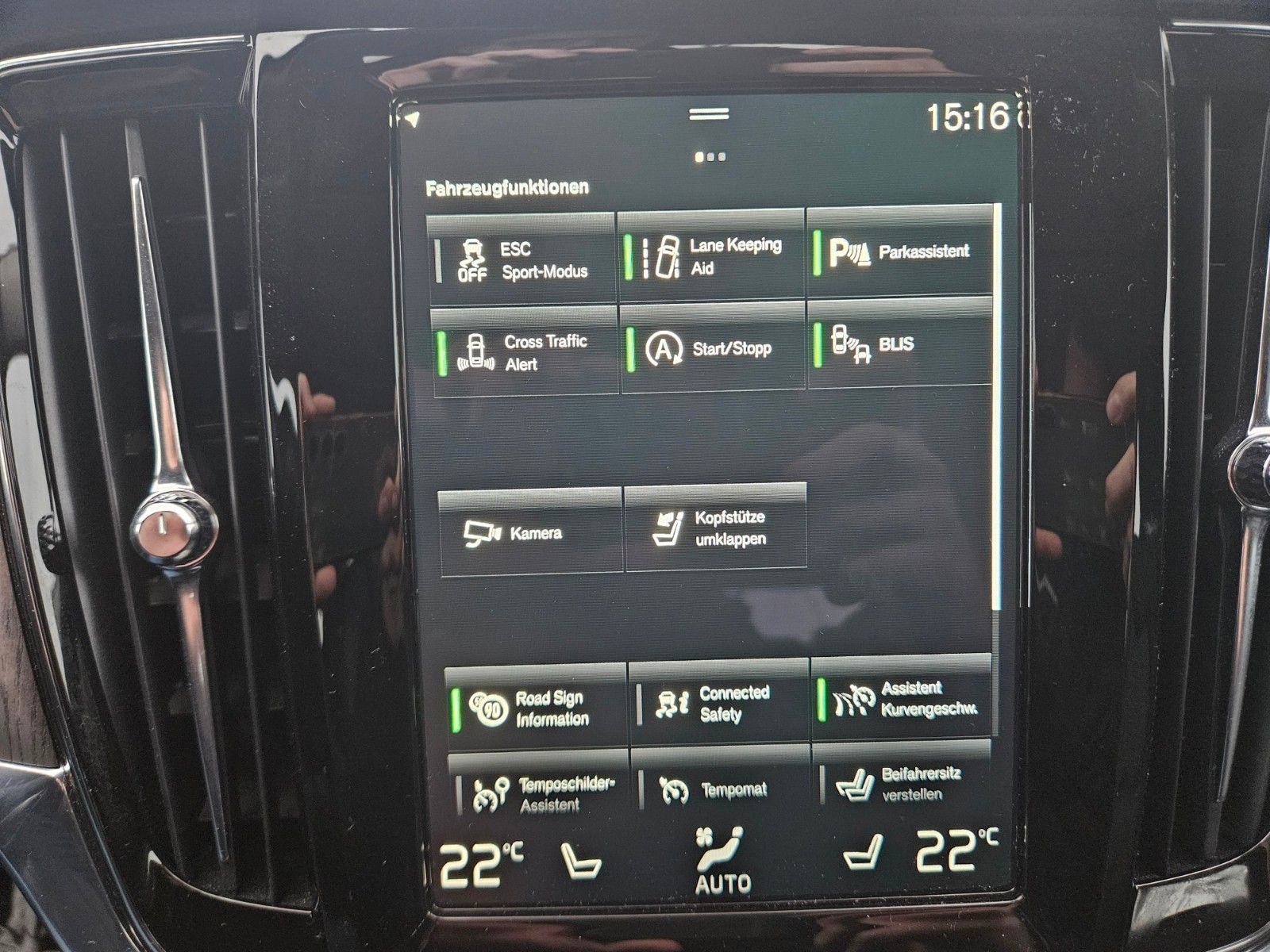 Volvo V90 Cross Country Pro AWD AHK LED LEDER XENIUM foto 17