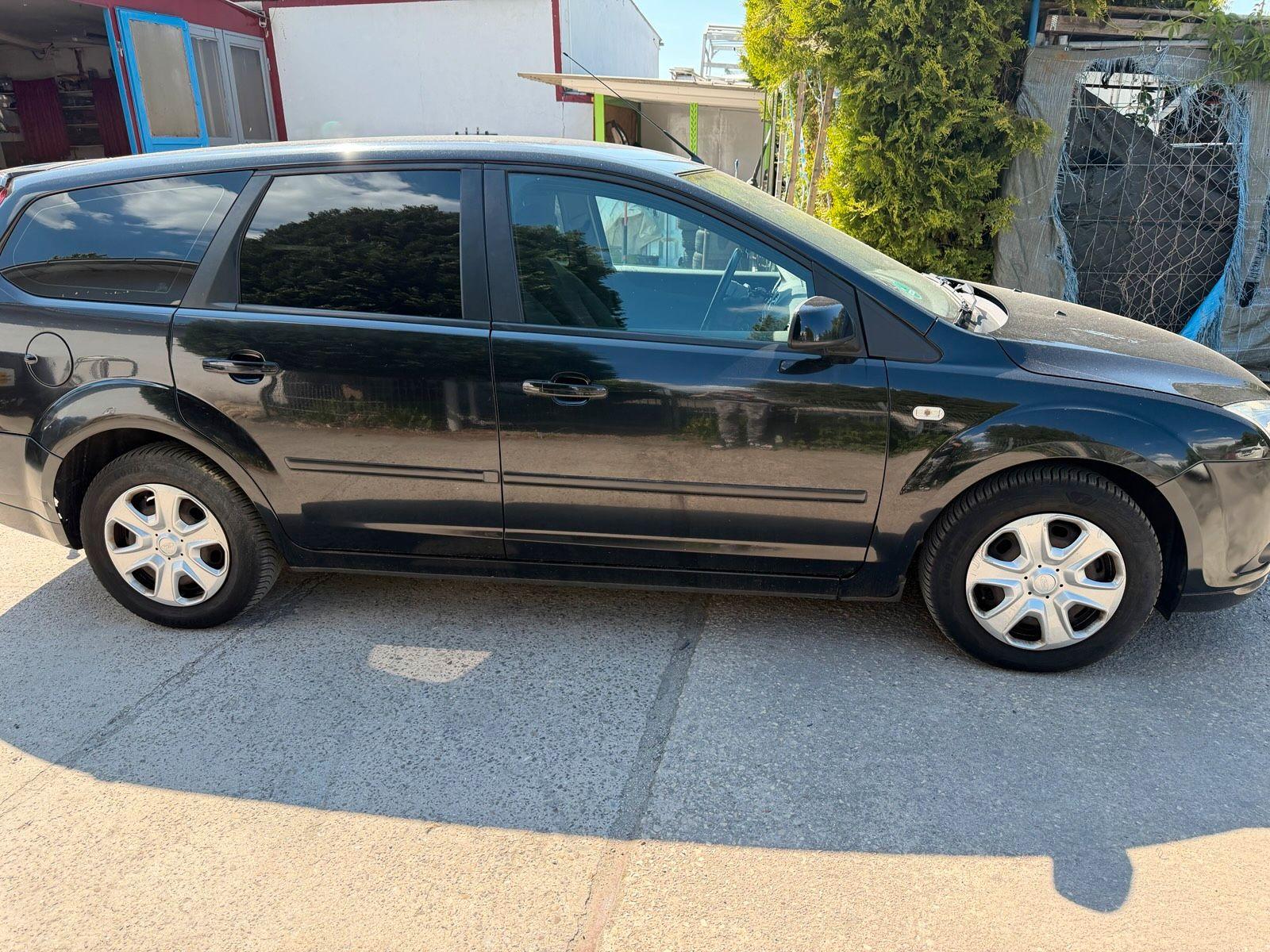 Ford Focus 2007 — photo 10