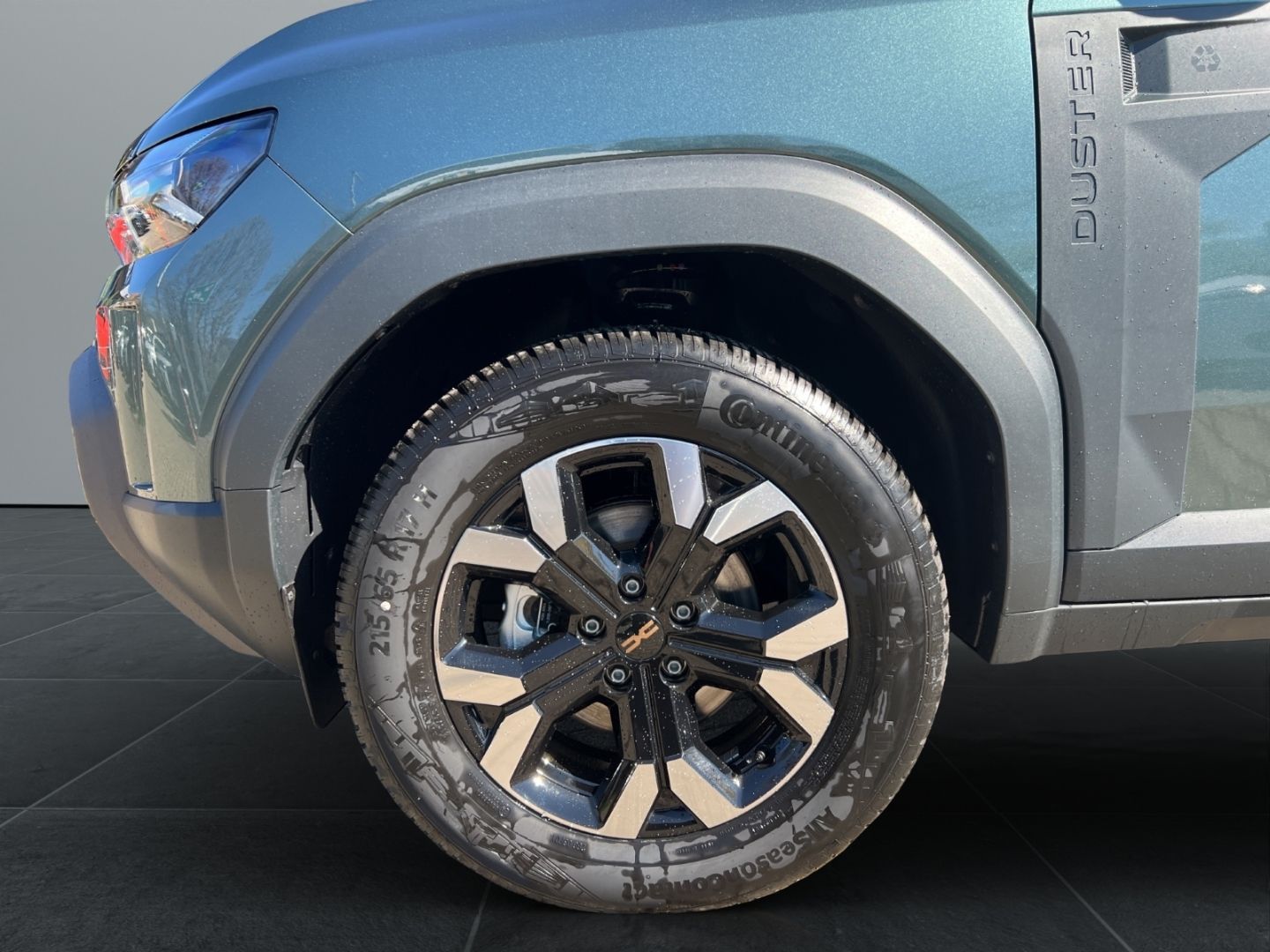 Fahrzeugabbildung Dacia Duster III TCe 130 Extreme 4x4 1.2 Mild-Hybrid E