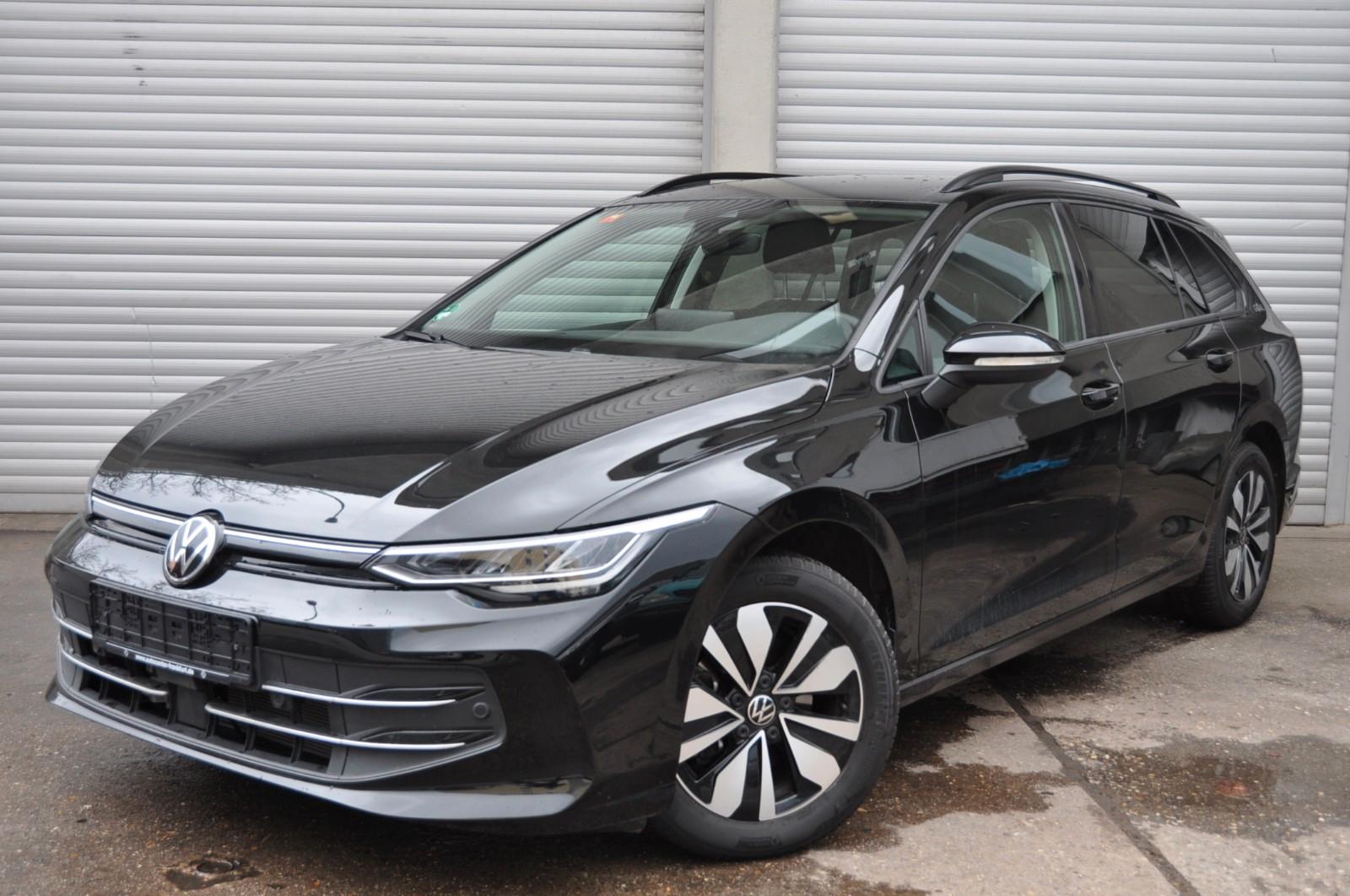 Volkswagen Golf VIII Variant 1.5 eTSI 85 kW Goal