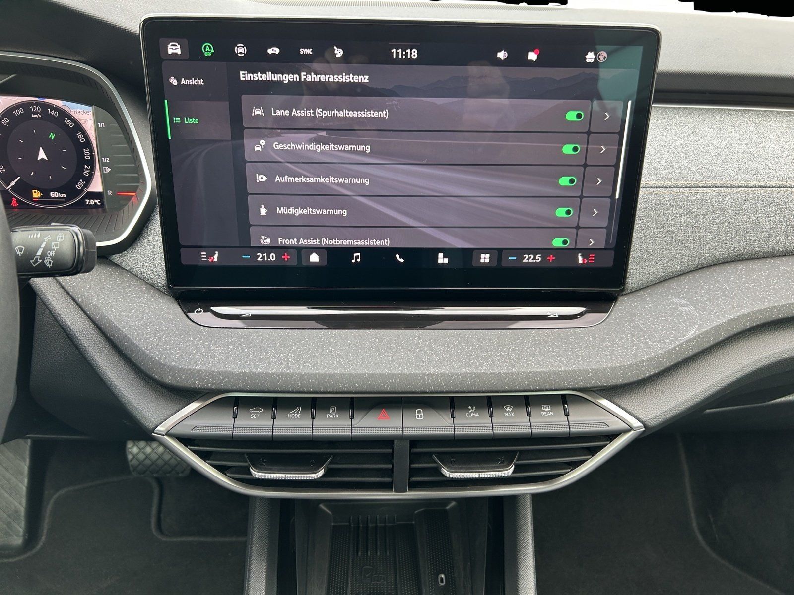 Fahrzeugabbildung SKODA Octavia 1.5 TSI mHEV Selection/KAMERA/ACC/LED/
