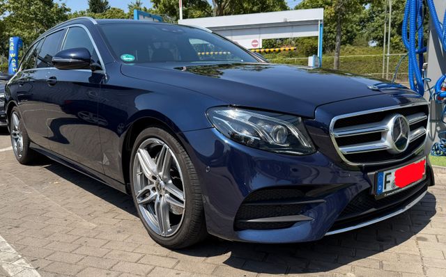 MERCEDES-BENZ E 220 d T AMG Line | Distronic| Kamera Multibeam