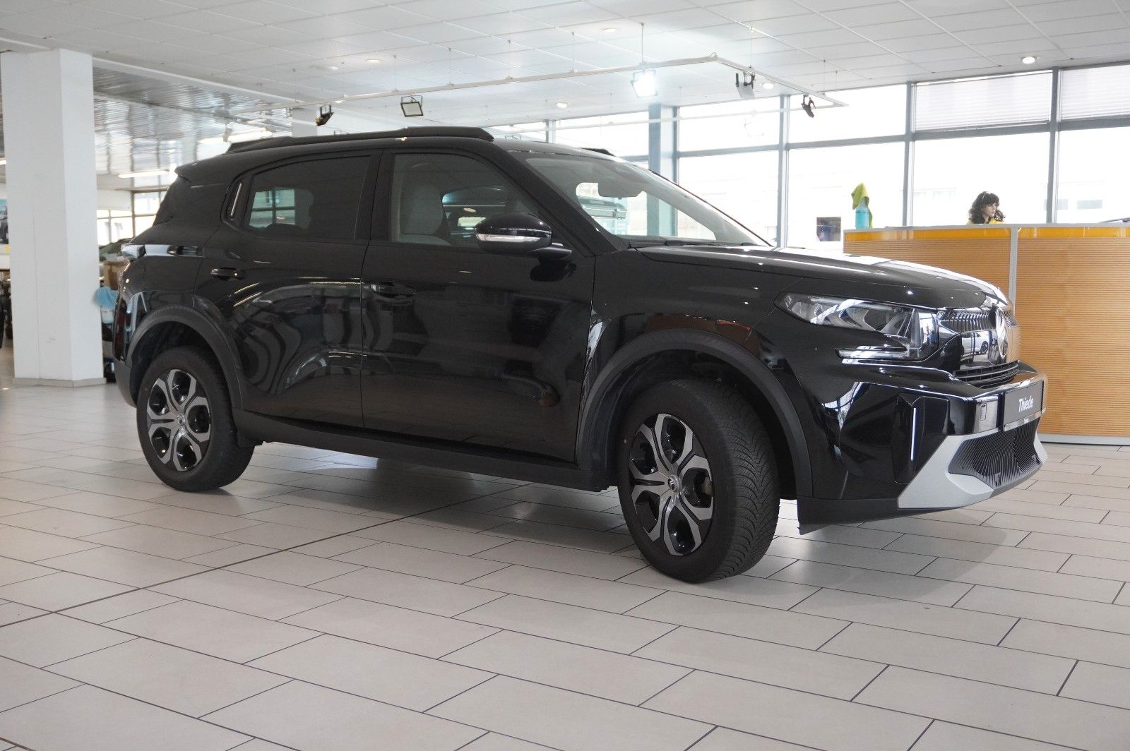 Fahrzeugabbildung Citroën C3 Aircross 1.2 HYBRID PLUS DSC NAVI/LED/KAMERA