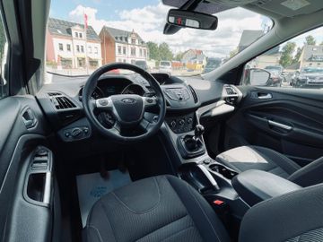 Ford KUGA* AHK*SCHECKHEFT*BEHEIZ.FRONT* SOMMERWINTER