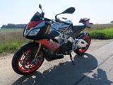 Aprilia Tuono V4 1100 Factory - APRILIA TUONO FACTORY