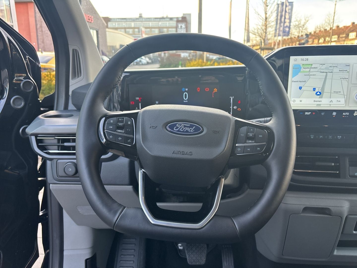 Fahrzeugabbildung Ford Tourneo Custom Titanium 170PS 8-Gang Automatik N