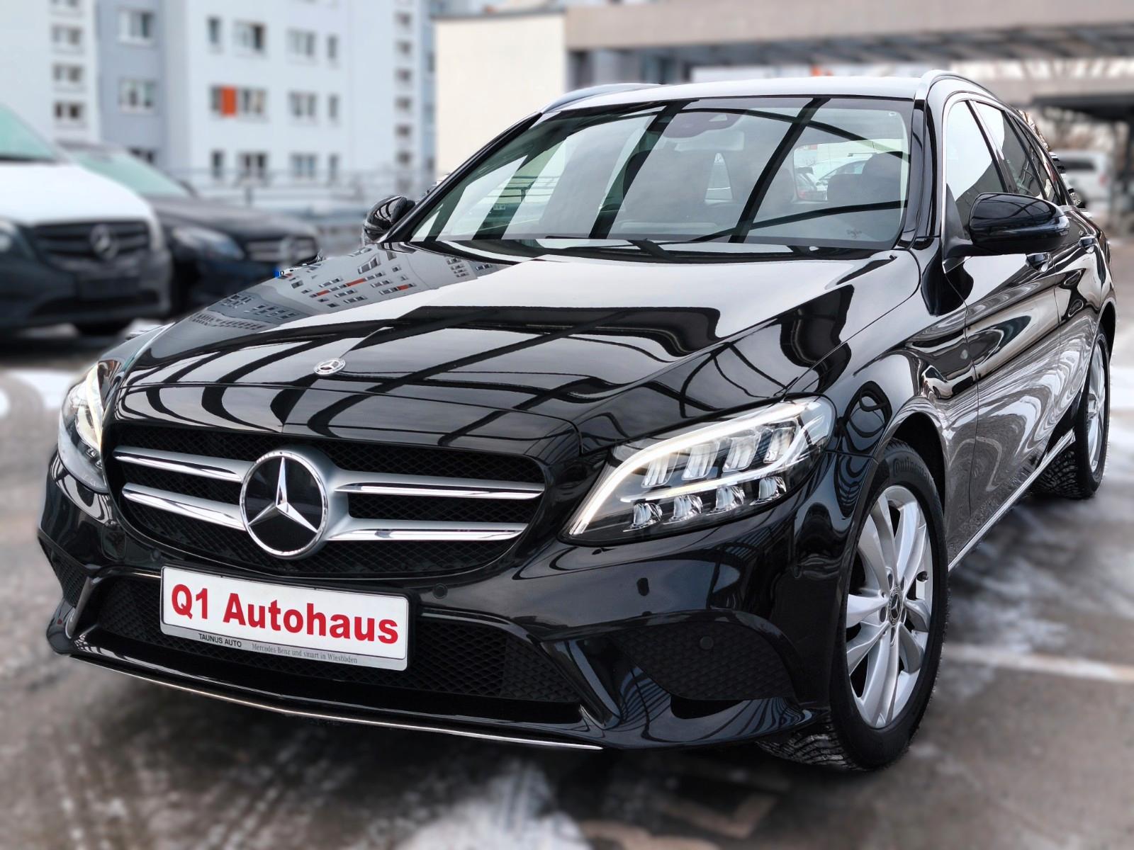 Mercedes-Benz C 200dCarPlay/RüKamera/Totwinkl/E-Klap./Ambiente