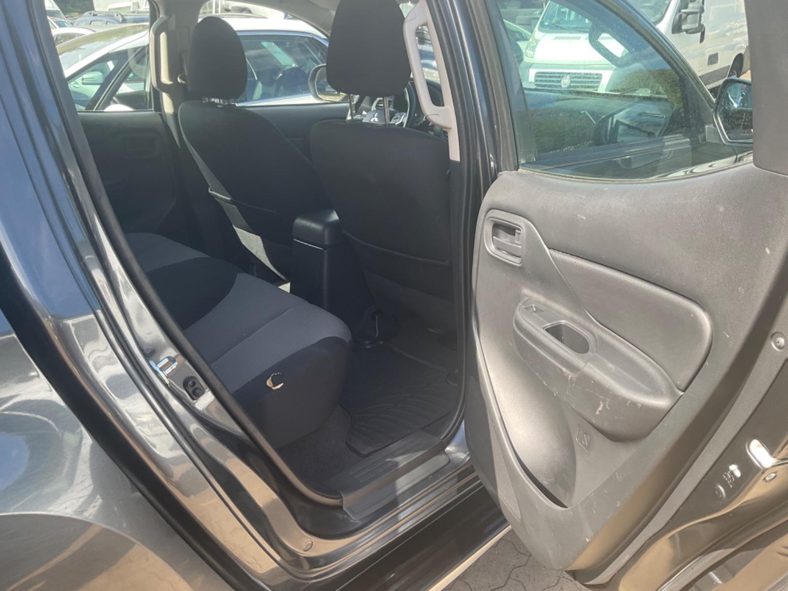 Mitsubishi L200 Basis Doppelkabine 4WD TÜV 03.2028 1HAND