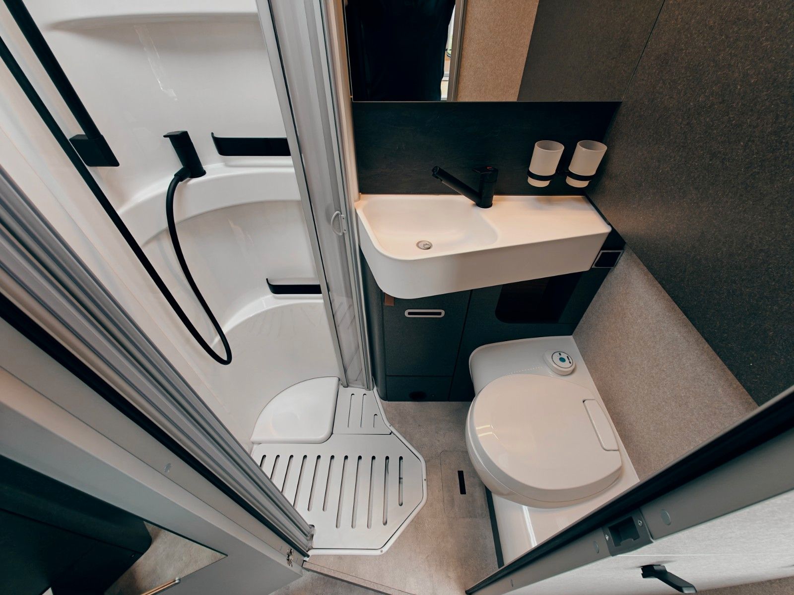 Fahrzeugabbildung HYMER / ERIBA / HYMERCAR ML - T 580 4x4² STORMTROOPER