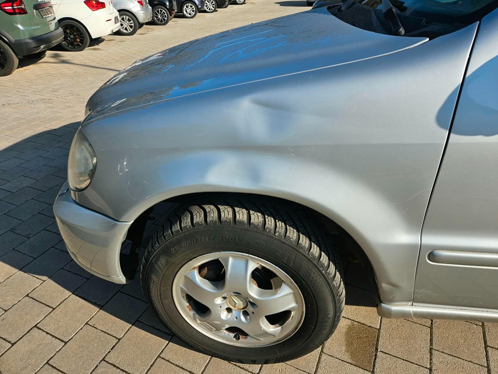 Mercedes-Benz ML270 2004 — photo 22