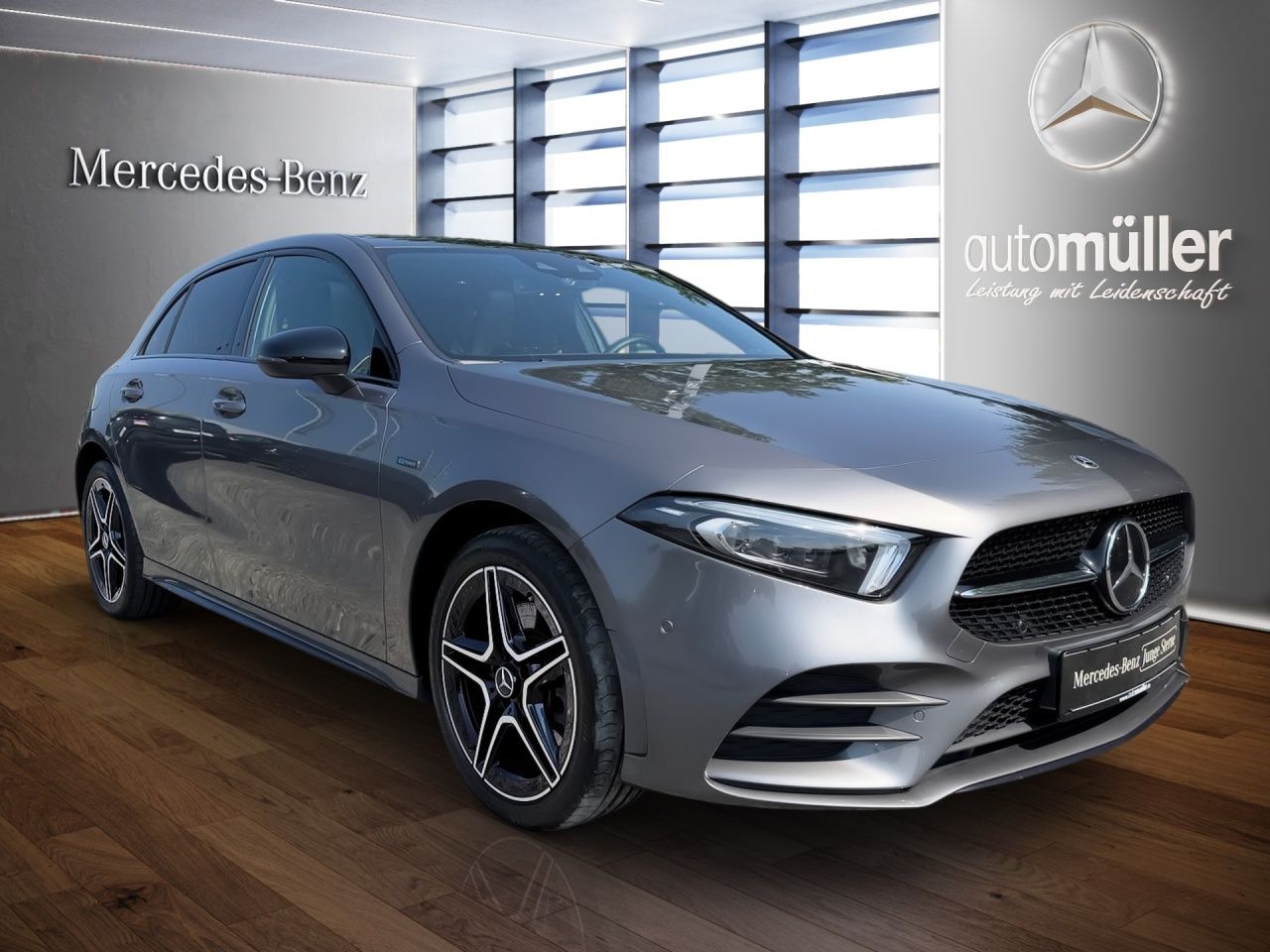 Fahrzeugabbildung Mercedes-Benz A 250 e AMG+PANO+NIGHT+STNHZ+DIS+MULTIB+BUR+SHZ