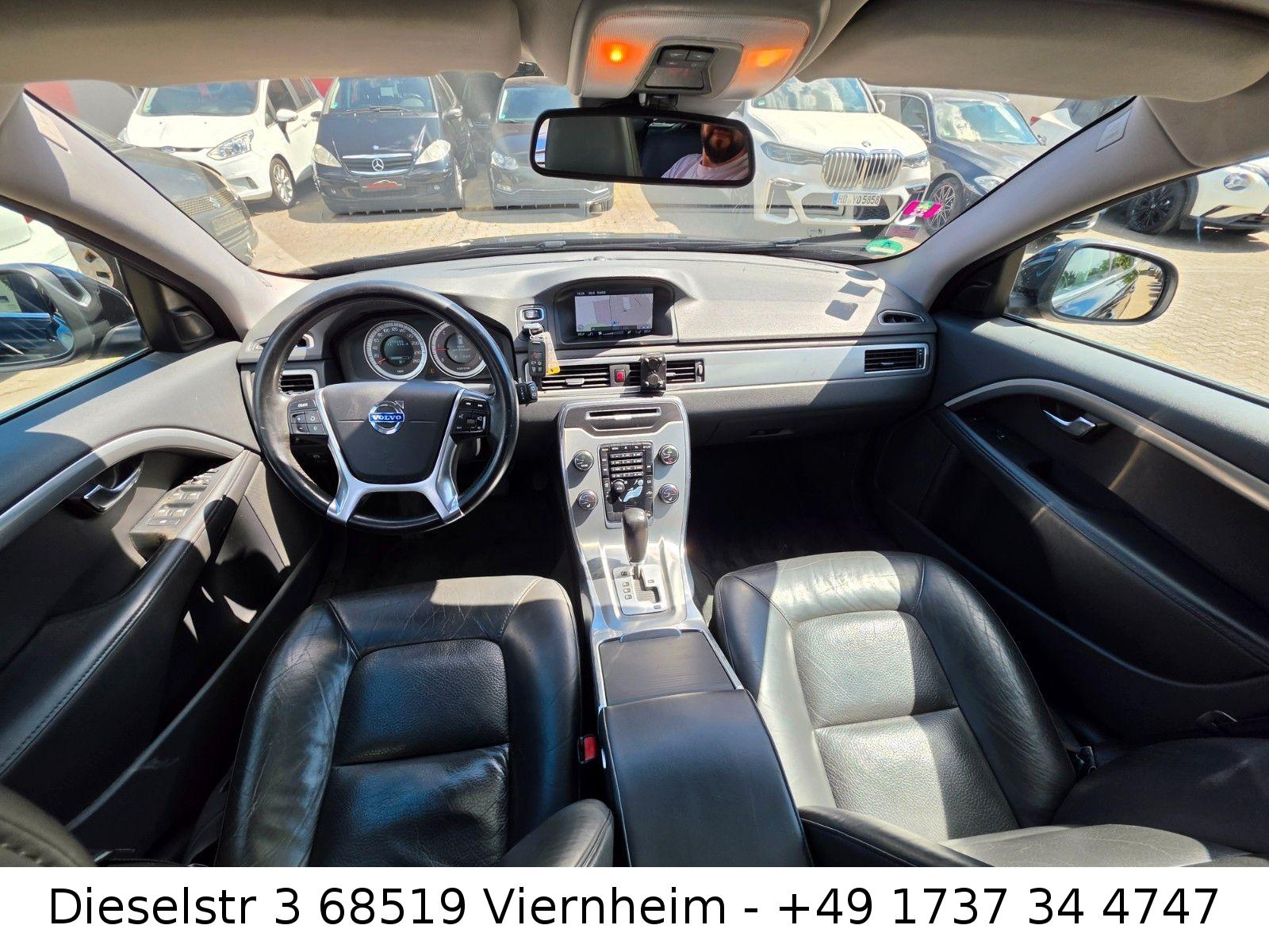 Volvo V70 2012 — photo 8
