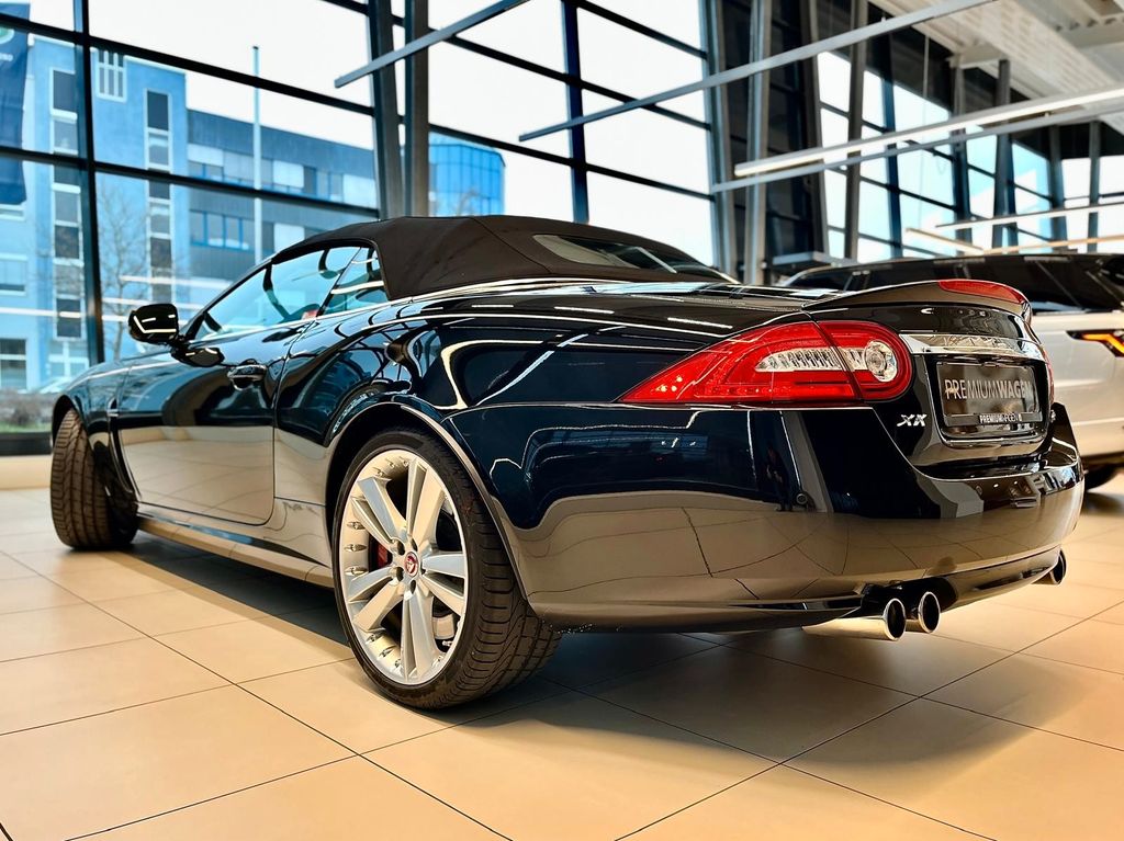 Jaguar XKR