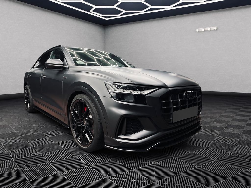Image of Audi Q8