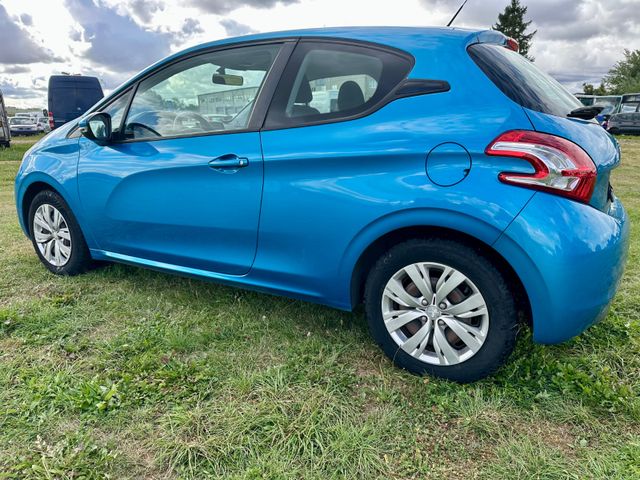 Peugeot 208 Active — Bild 2