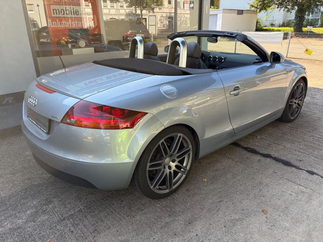 Fahrzeugabbildung Audi TT 2.0 TFSI Roadster quattro Autom.+Leder+Navi+