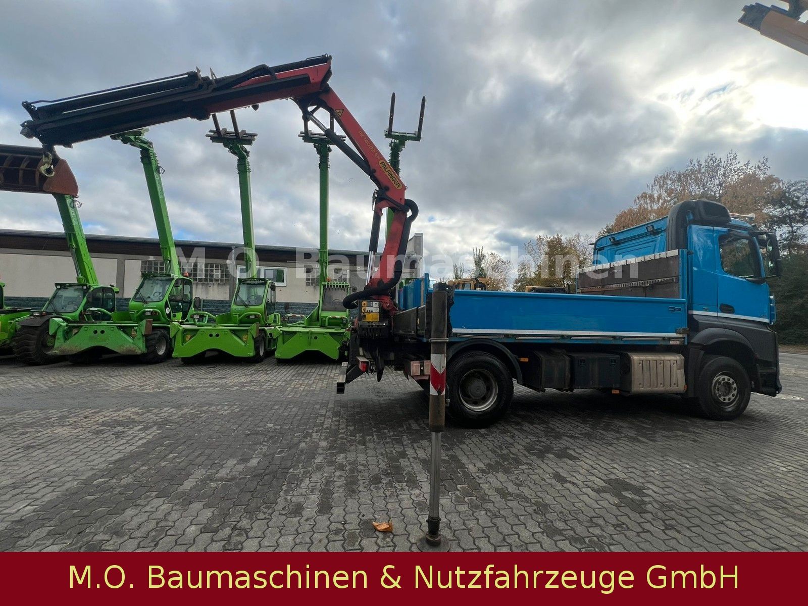 Fahrzeugabbildung Mercedes-Benz Arocs 2158 / Palfinger PK 14002