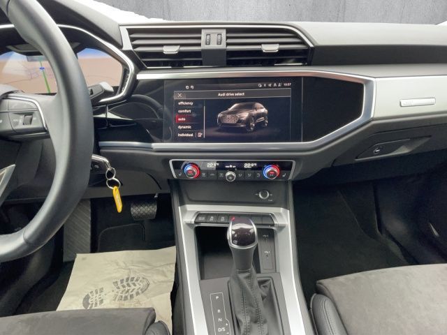 Q3 Sportback 35 1.5 TFSI Bluetooth Navi LED