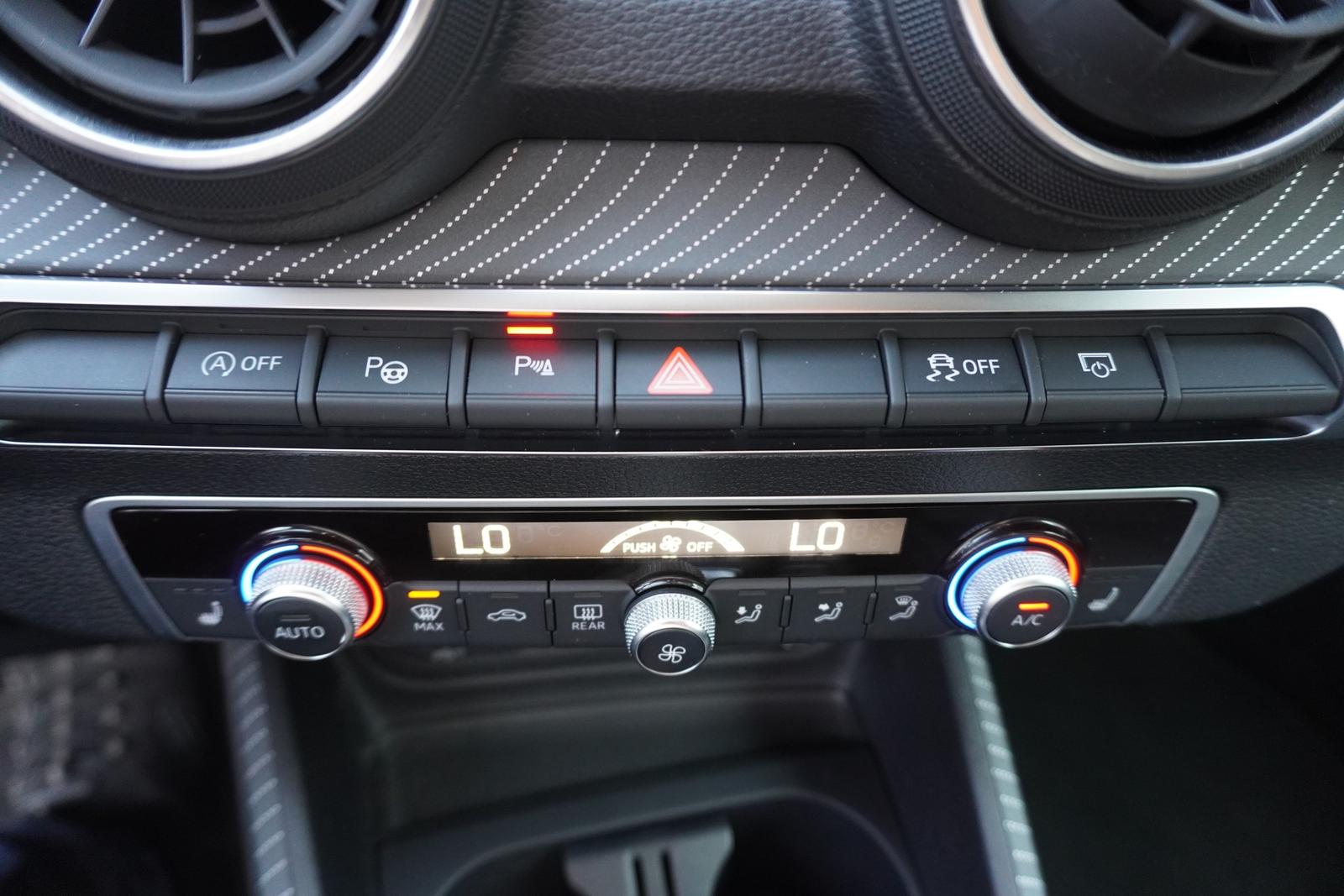 Audi Q2 35 1.5 TFSI S line LED Navi Sitzheizung AHK
