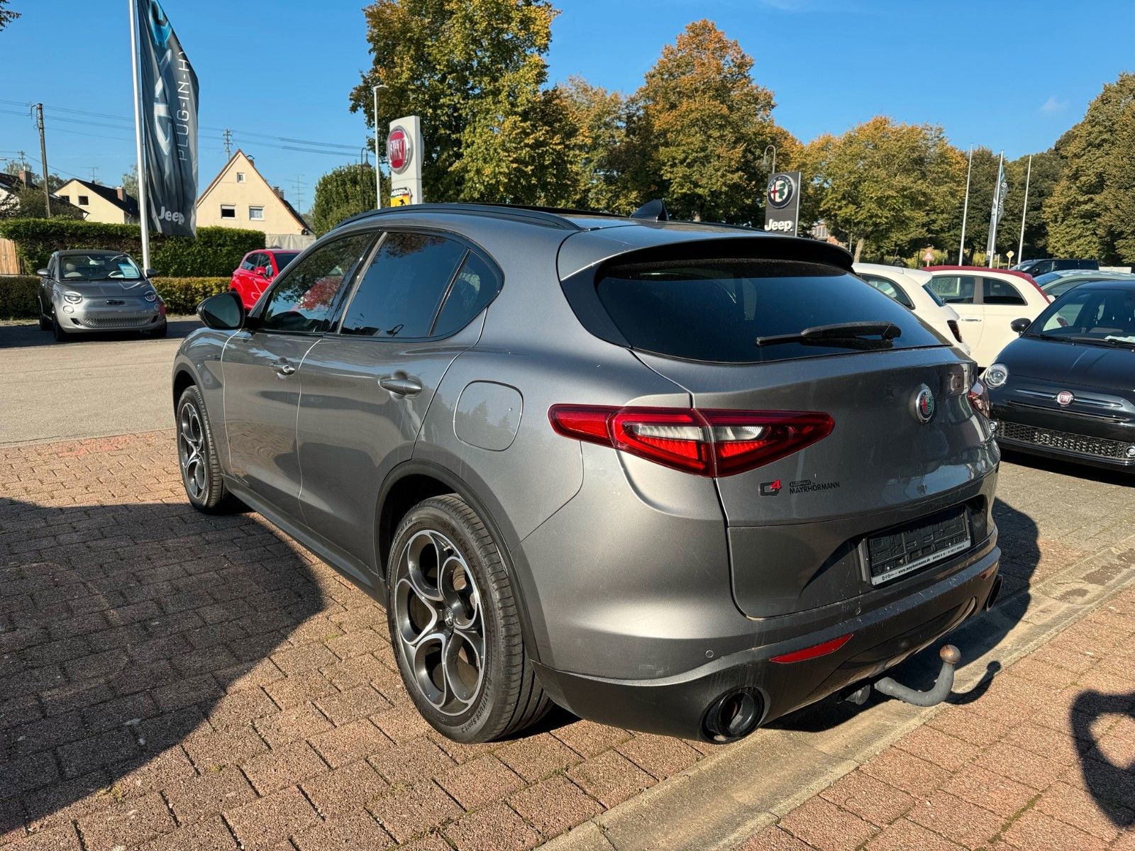 Fahrzeugabbildung Alfa Romeo Stelvio B-Tech Q4 280 PS ALLRAD PANORAMA NAVI