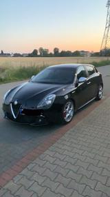 Alfa Romeo Giulietta Turismo | Sportpaket | TÜV neu - Alfa Romeo Giulietta in Düsseldorf