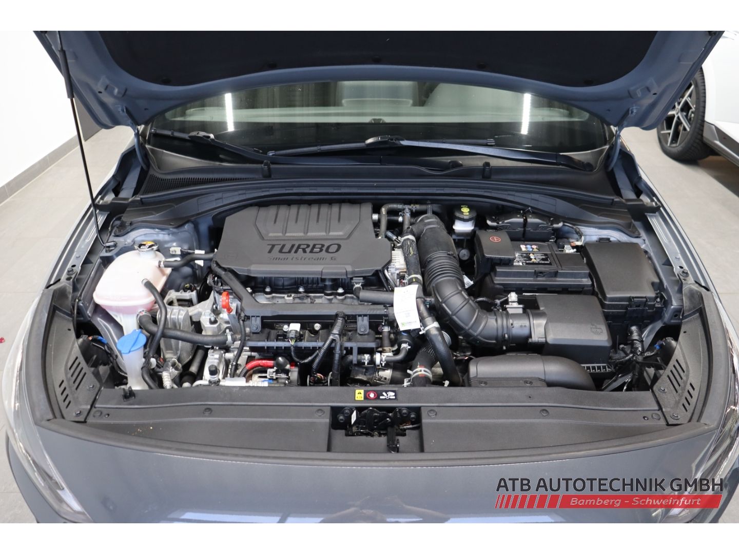 Fahrzeugabbildung Hyundai i30 Kombi Advantage 1.5 T-GDi 48V DCT