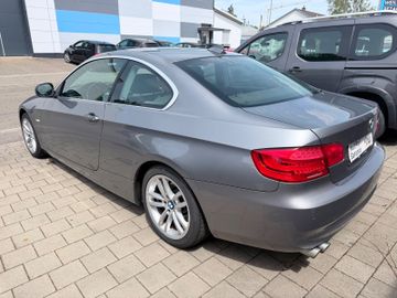BMW 325 - 12