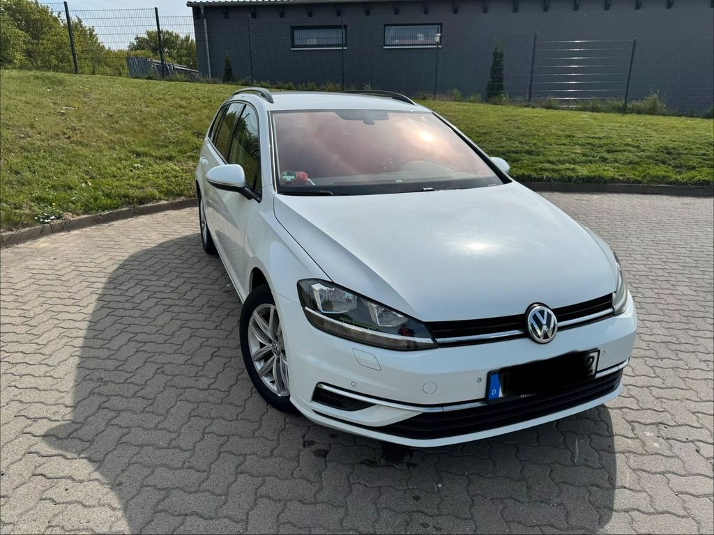 Image of Volkswagen Golf