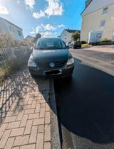 Volkswagen VW Fox 1.2 - gepflegter Cityflitzer aus Pr... - Volkswagen Fox in Düsseldorf