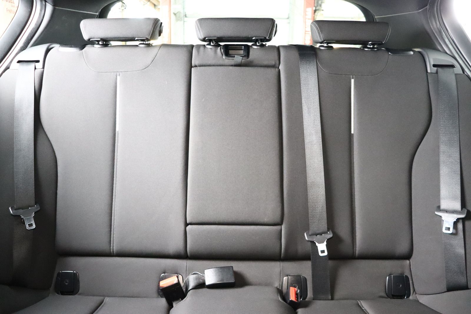 Fahrzeugabbildung BMW 118 d Sport-line * Bi-Xenon * PDC * Tempomat